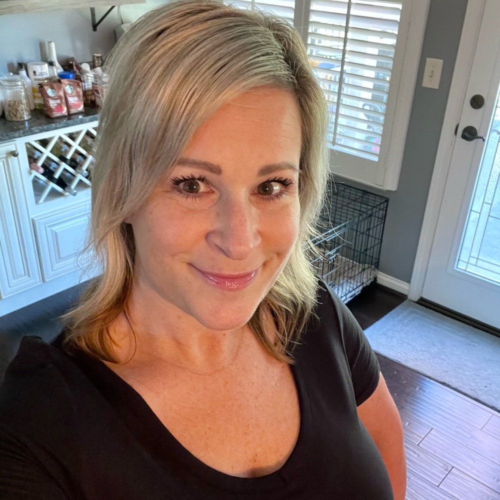 Meet your Posher, Andrea